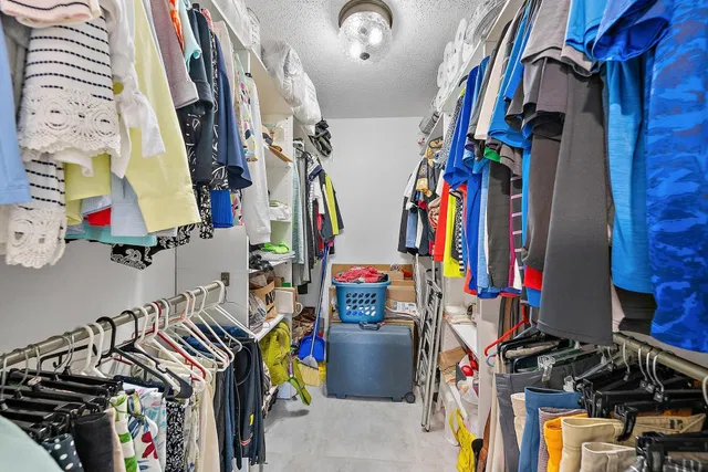 Unit 111 photo 15