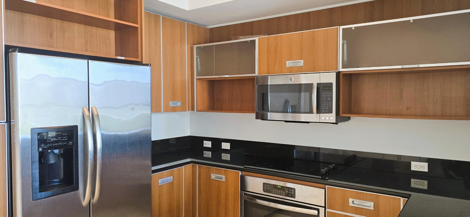 The Whitney Unit 616 photo 3
