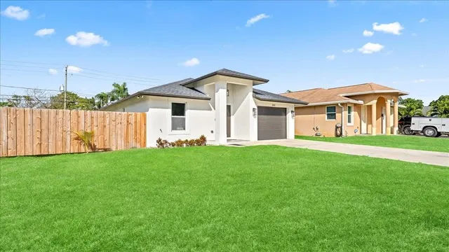 Residence photo 2