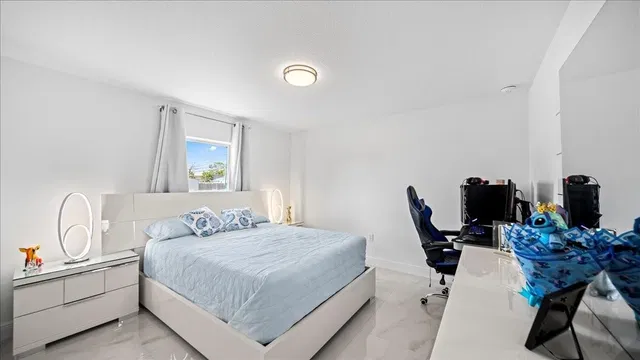 Residence photo 12