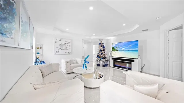Residence photo 19
