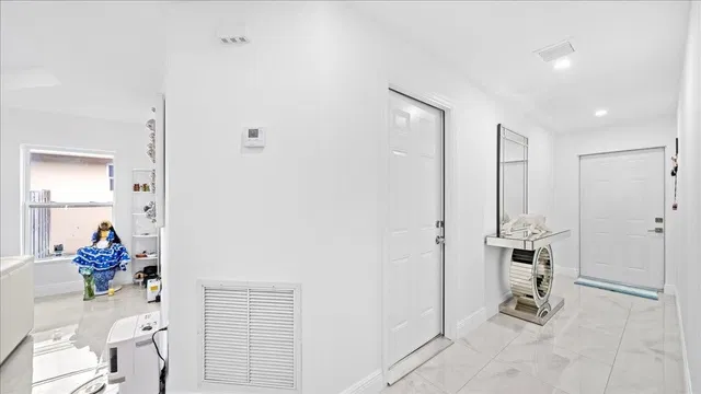 Residence photo 26