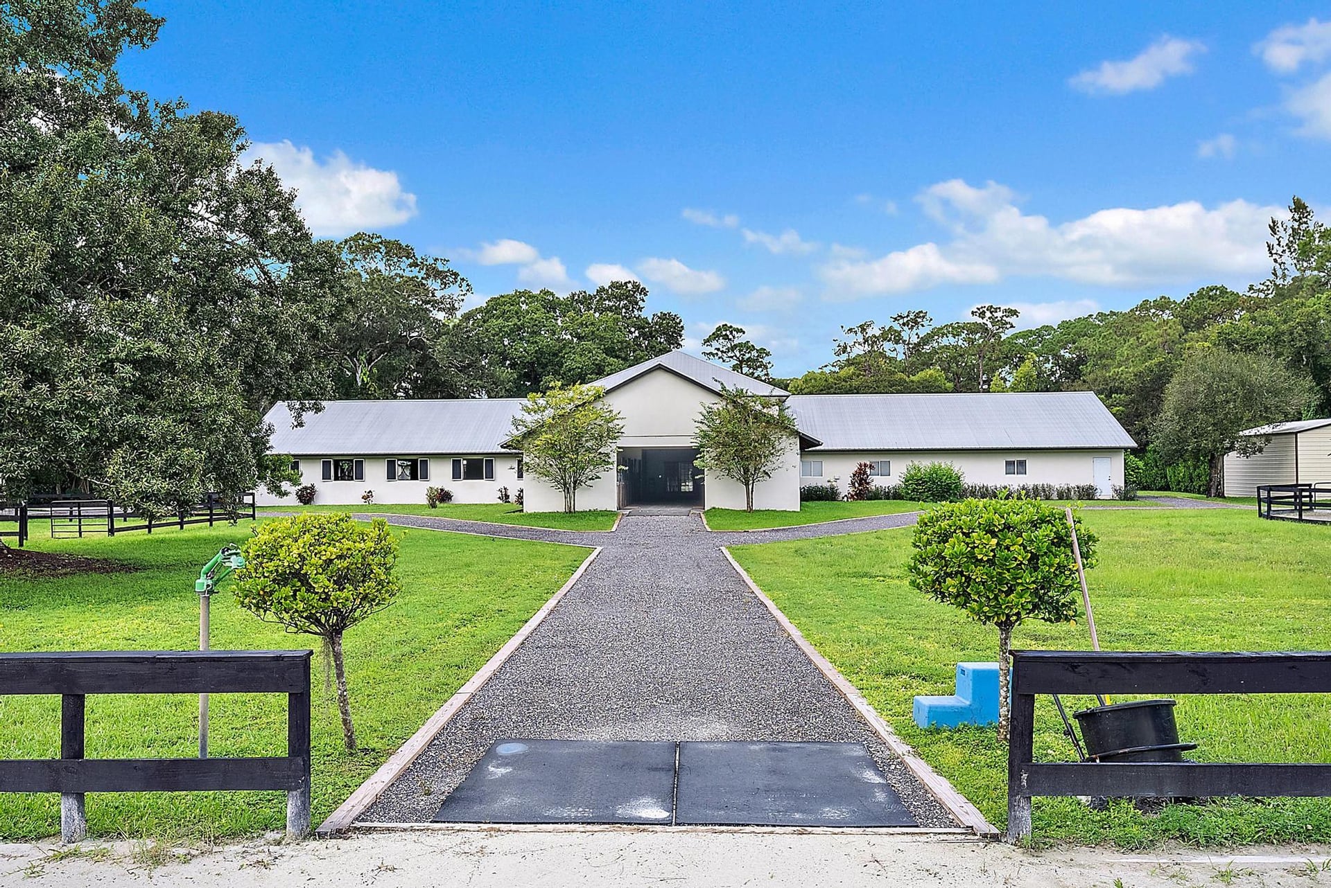 Residence photo 19