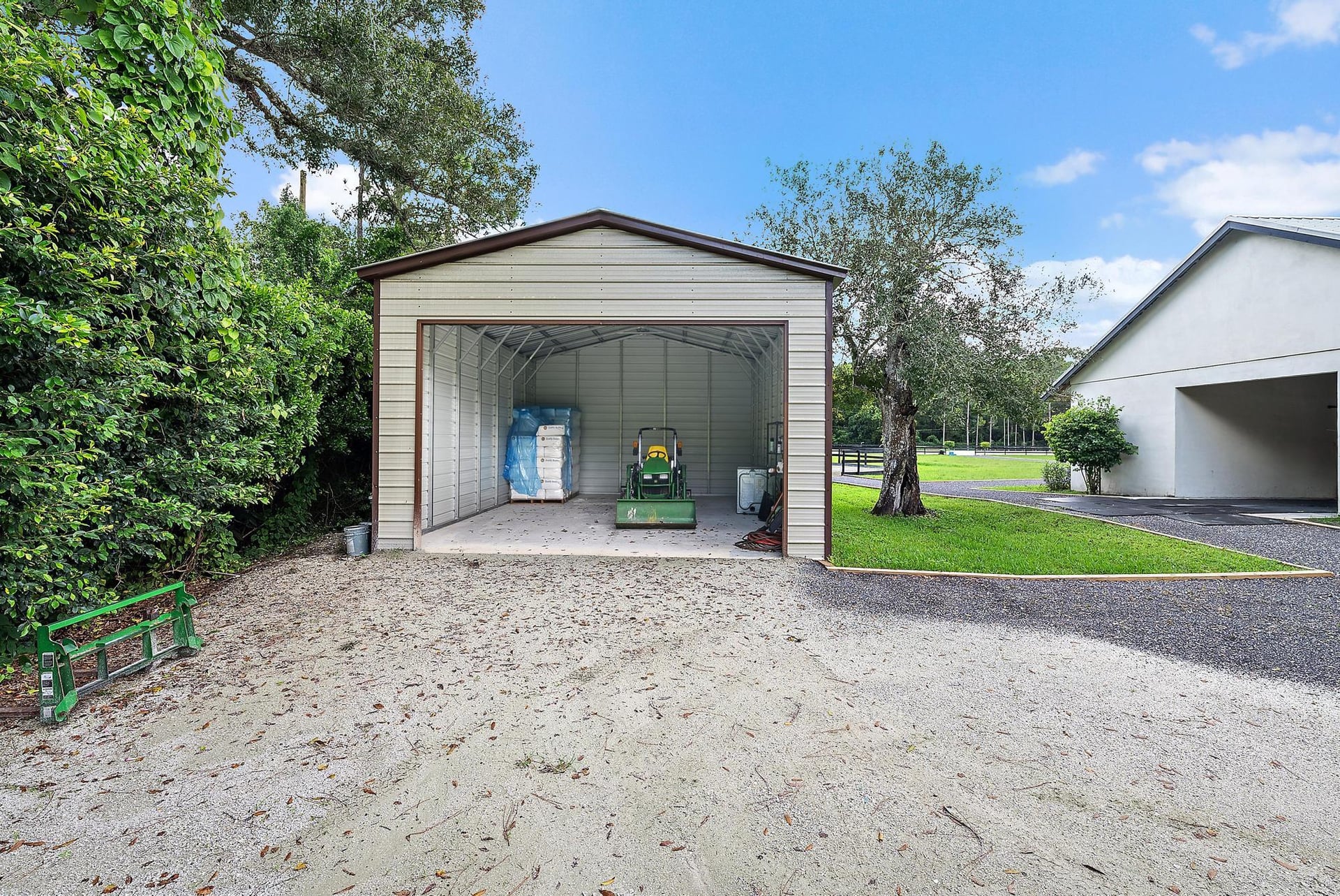 Residence photo 33