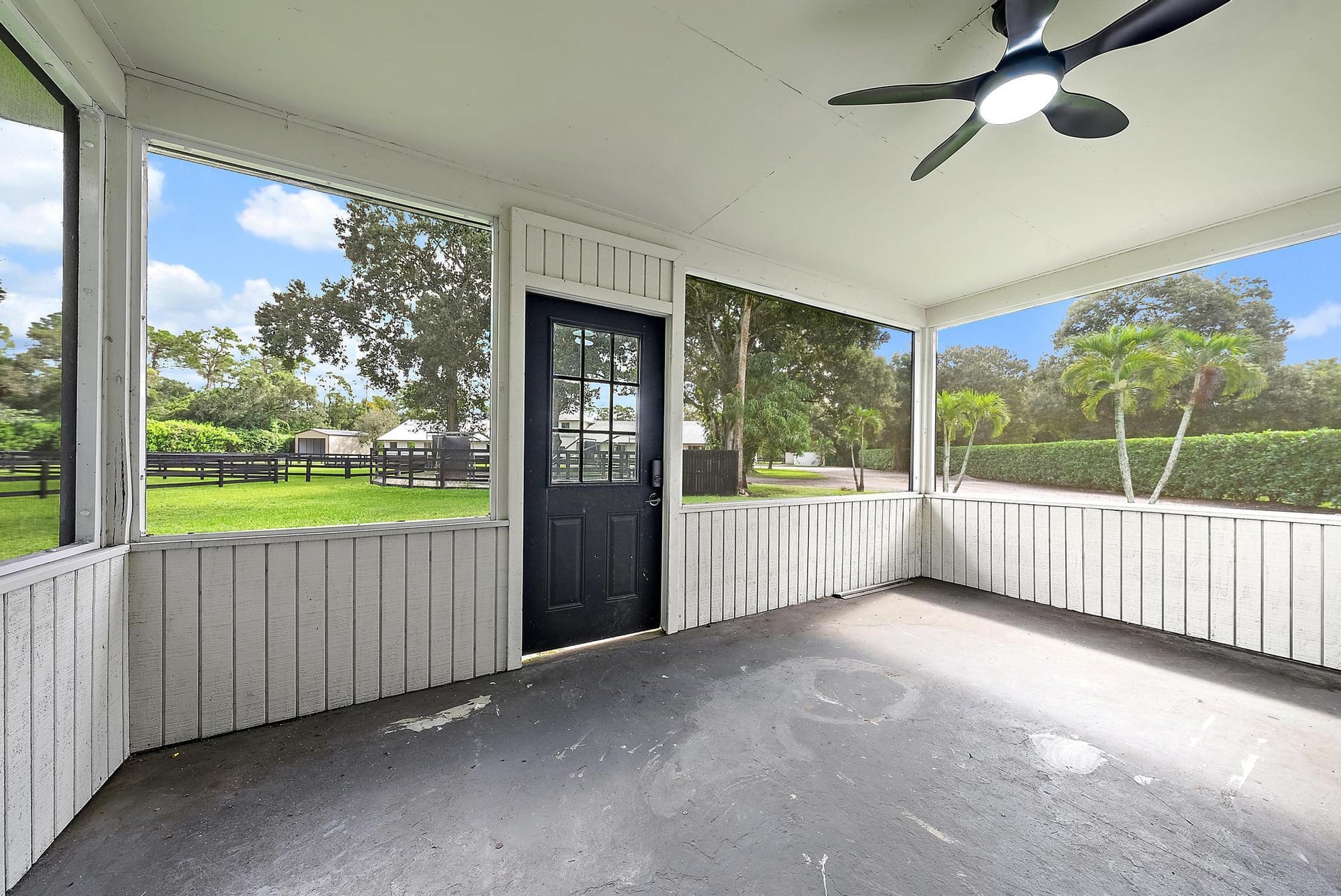 Residence photo 42