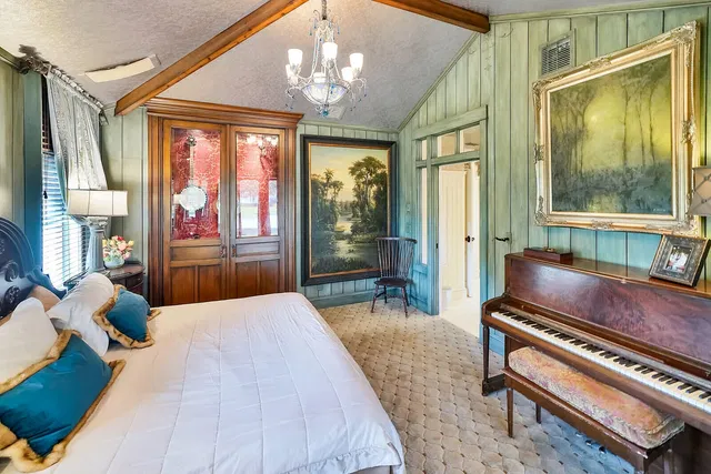Residence photo 52