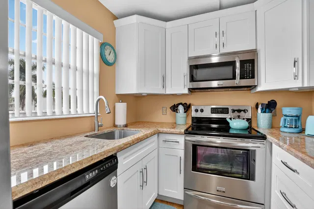 Residence photo 7
