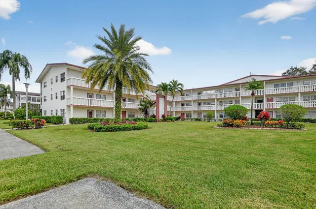 Residence photo 28