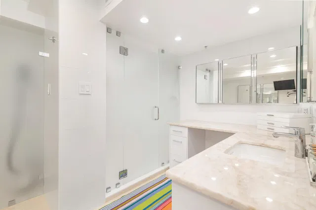 Waterview Towers Unit Ph C6 photo 21