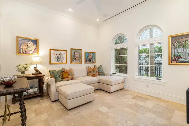 Ocean Park Residence photo 16