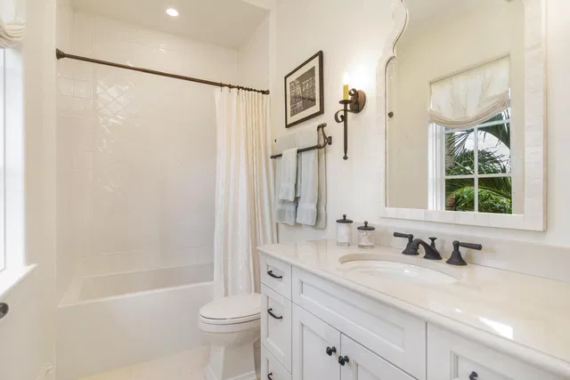 Ocean Park Residence photo 27