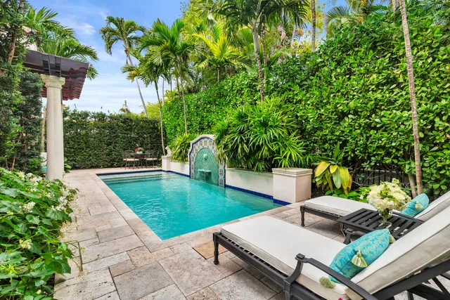 Ocean Park Residence photo 38
