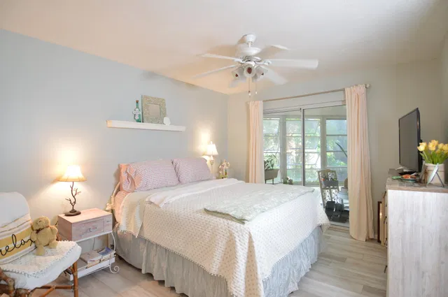 Unit G249 photo 15