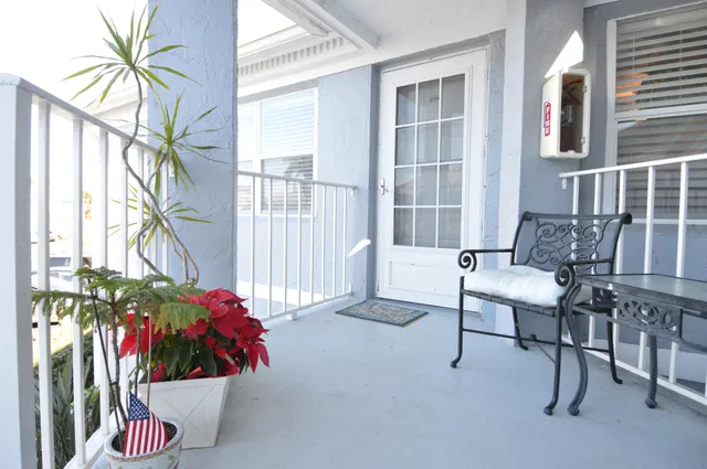 Unit G249 photo 28