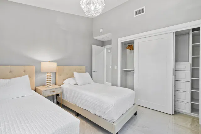  Residence photo 23