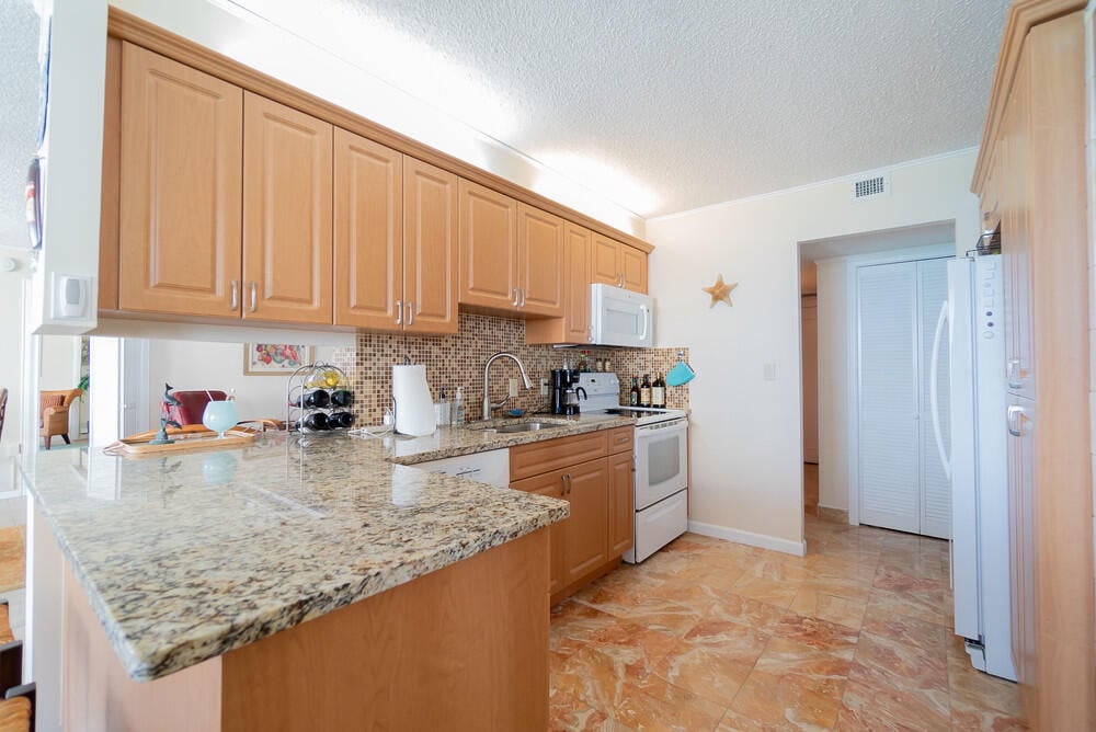 Singer Island Unit 1-1806 photo 11