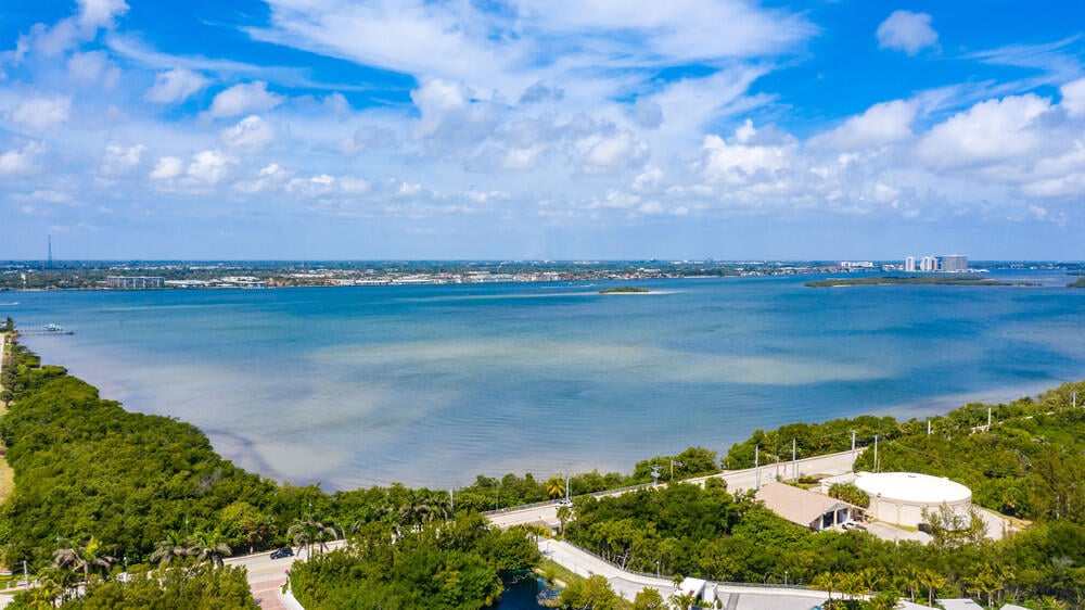 Singer Island Unit 1-1806 photo 23