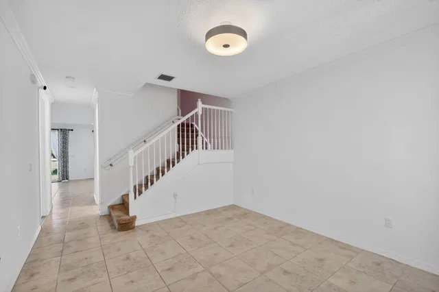 Residence photo 5
