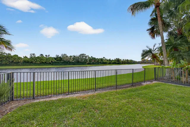 Mirasol Country Club Residence photo 68