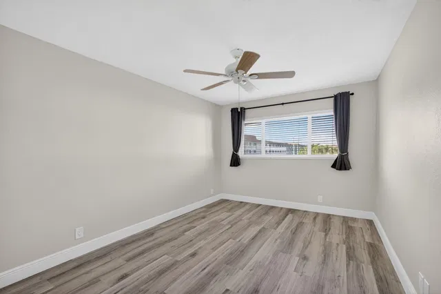 Unit 208 photo 42