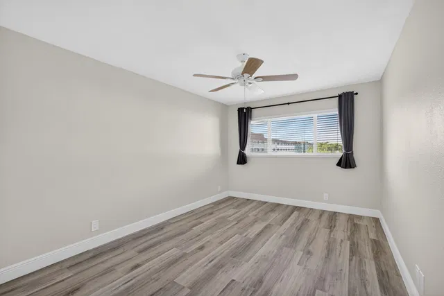 Unit 208 photo 44