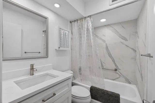 Unit 208 photo 45