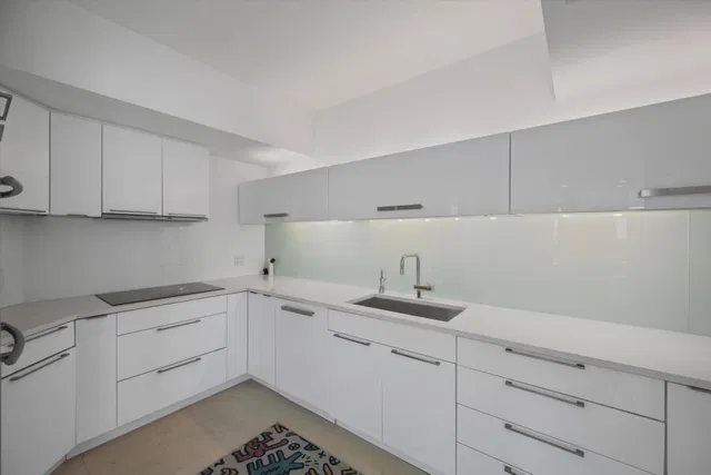 Sloan's Curve Palm Beach Unit 601n photo 7