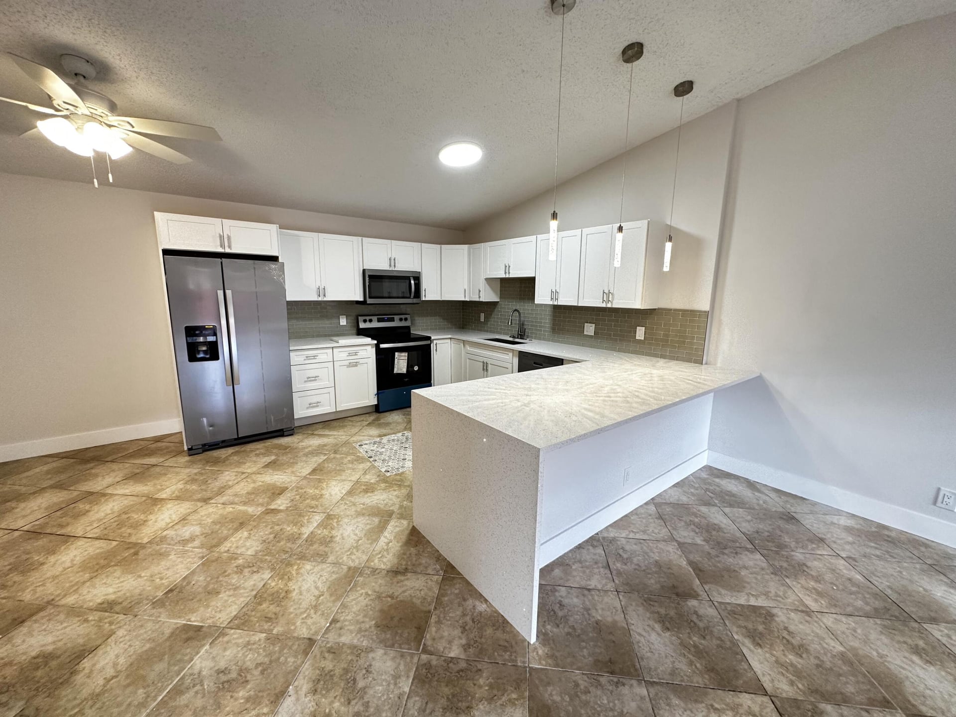 Unit C photo 7