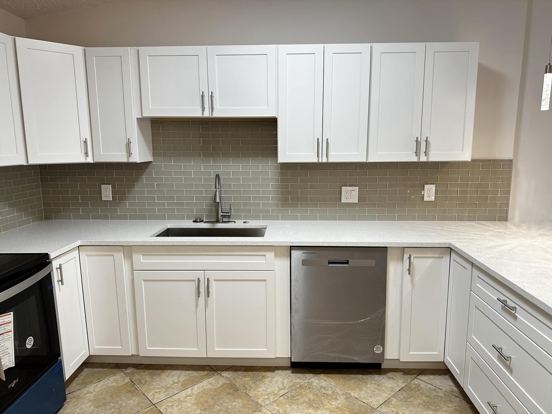 Unit C photo 11