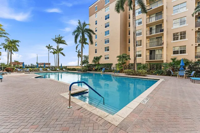 Flagler Pointe Unit 235 photo 31