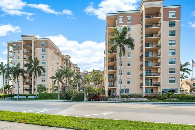 Flagler Pointe Unit 235 photo 34
