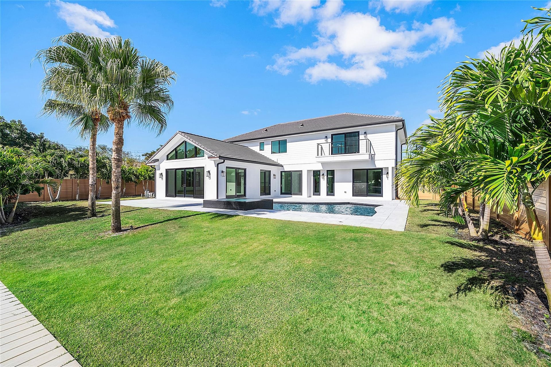  Residence photo 42