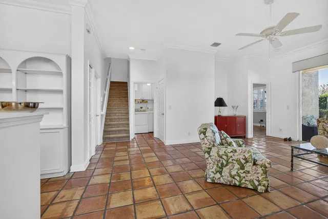 Residence photo 9