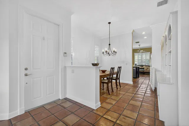 Residence photo 10
