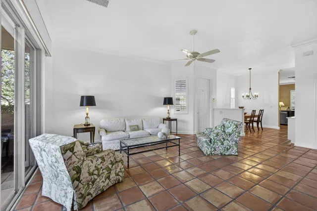 Residence photo 14