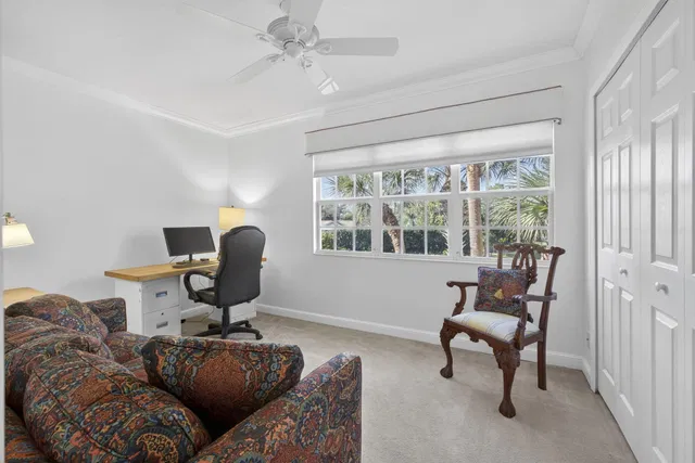Residence photo 41