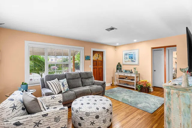 Residence photo 5