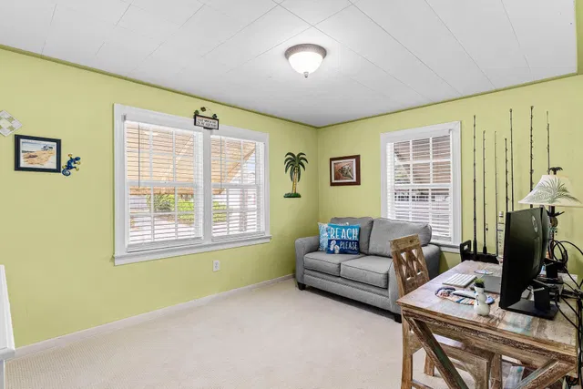 Residence photo 18