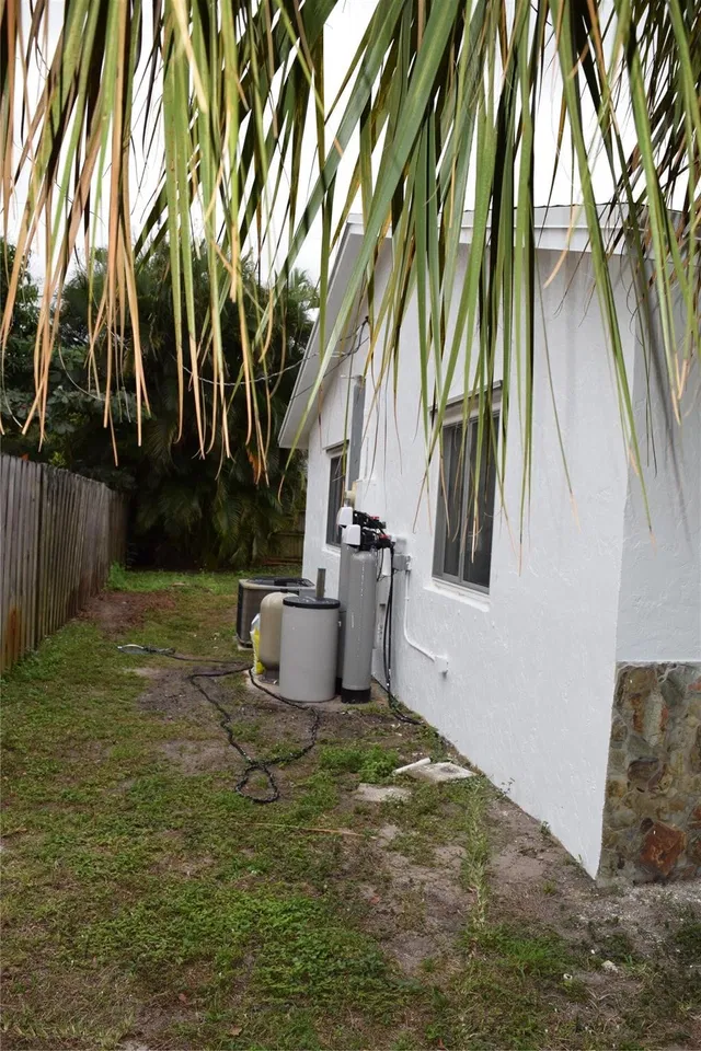 Residence photo 3