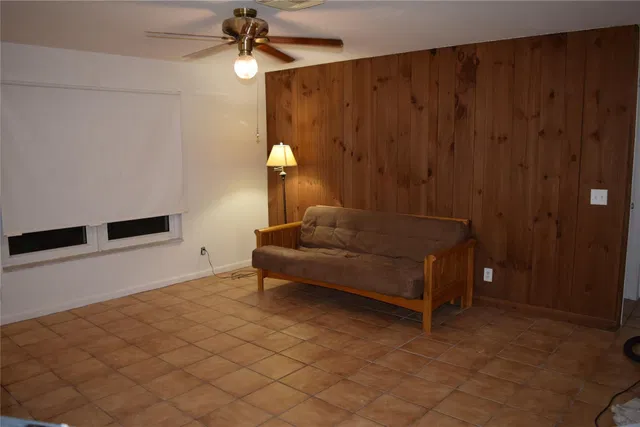 Residence photo 5