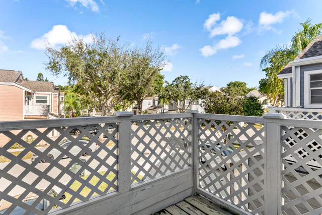 Unit 2031 photo 18