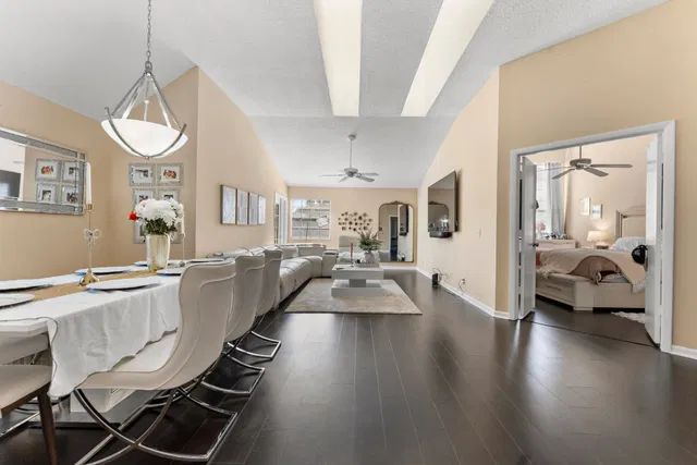 Unit 2031 photo 20