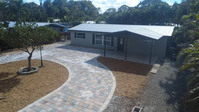 Residence photo 2