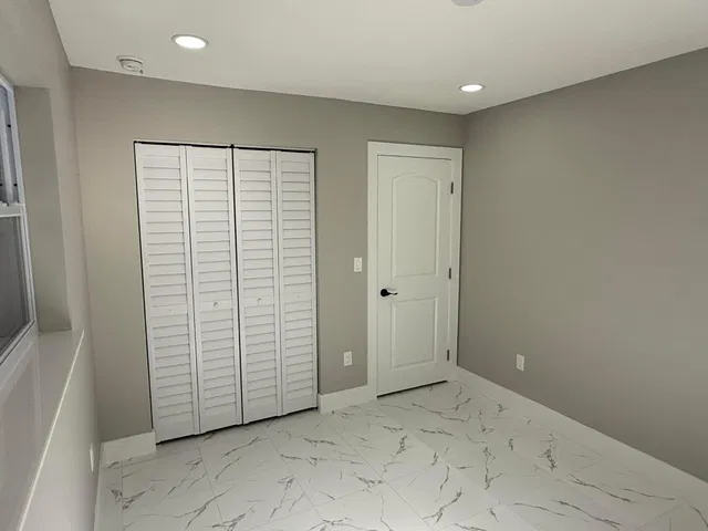 Residence photo 16