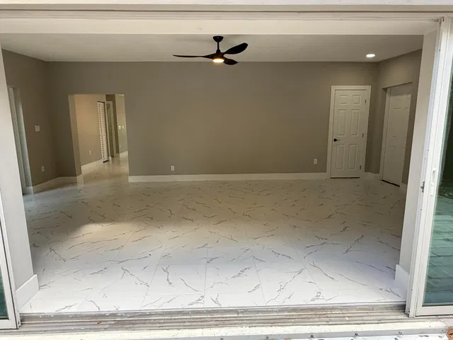 Residence photo 19
