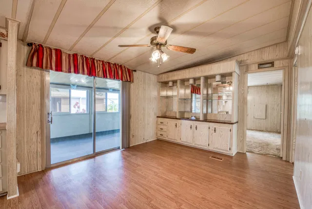 Residence photo 14