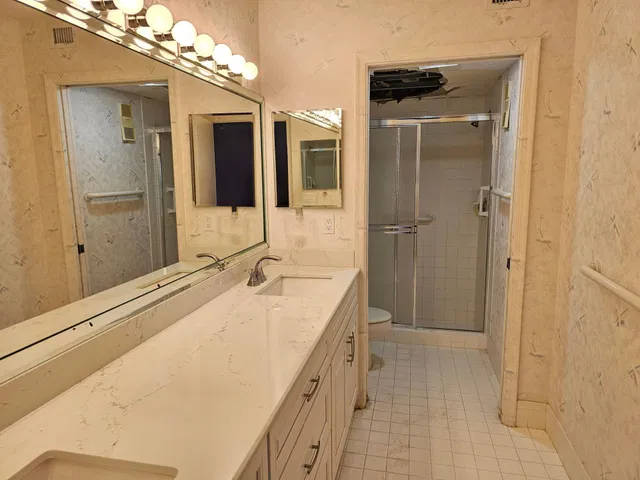  Unit 101 photo 18