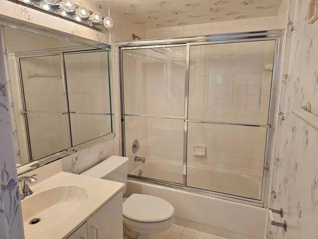  Unit 101 photo 21