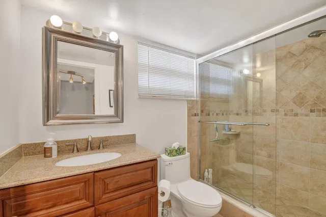  Unit 302 photo 27
