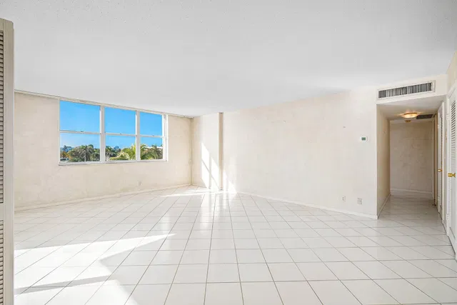 2600 N Flagler Unit 407 photo 26